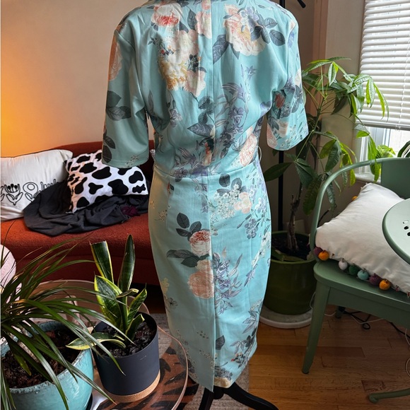 Floral Print Women's Dress - Picture 2 of 3